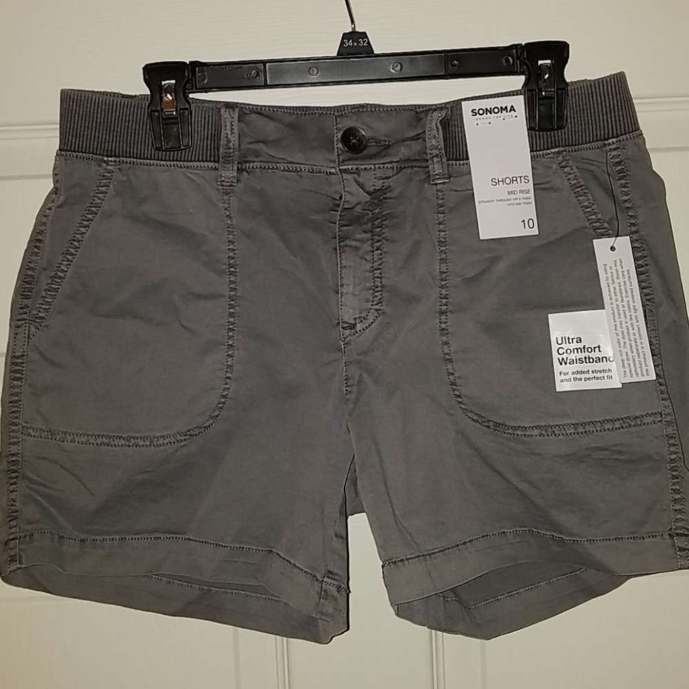 Sonoma Women's Gray Mid Rise Shorts